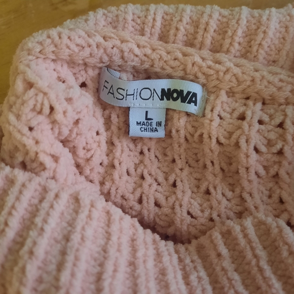 Fashion Nova Soft Pink Turtleneck Sweater - Picture 3 of 10